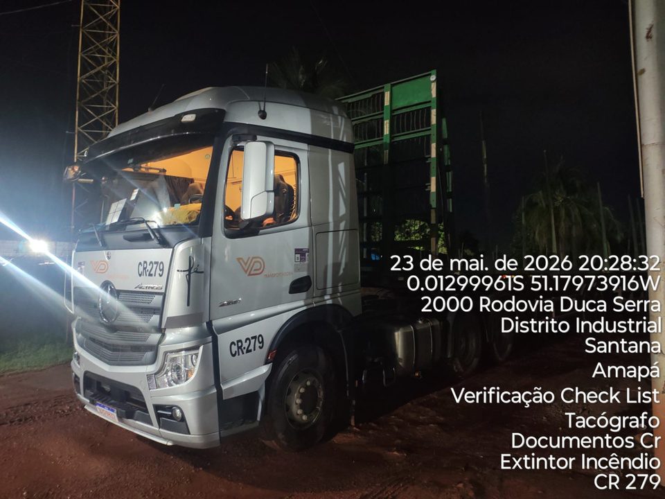 Caminhão CR-279 VDA Actros — Blitz Noturna