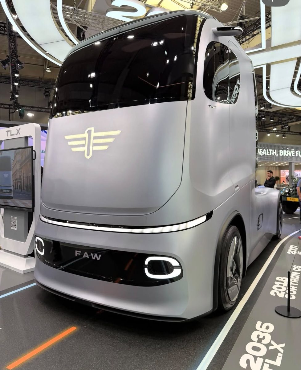 Caminhão conceito elétrico FAW TL.X em exposição na IAA Transportation 2026